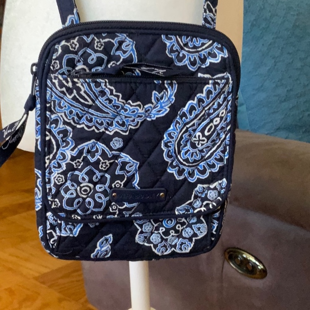 NWOT Vera Bradley Navy and Light Blue Paisley Shoulder Bag